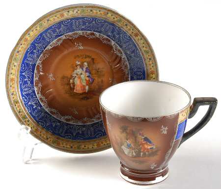 5476 Footed Cup & Saucer Set