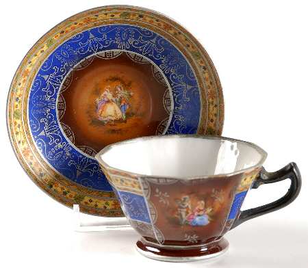 5476 Footed Demitasse Cup & Saucer Set