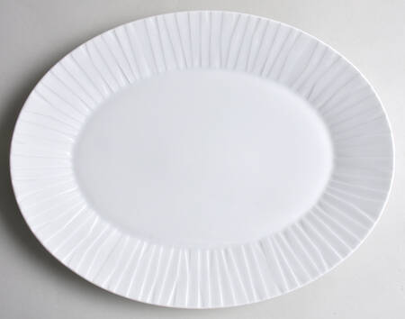 Character White 15" Oval Serving Platter