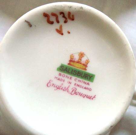 English Bouquet Footed Cup