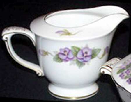 Pansy Creamer