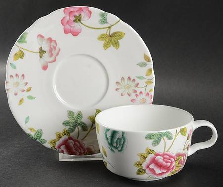 Sophia Flat Cup & Saucer Set