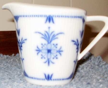 Blau Fener Creamer