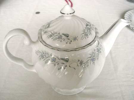 Sorrento Teapot & Lid
