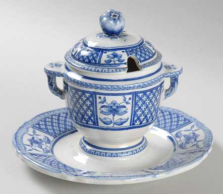 La Fayette Mustard with Lid & Attached Underplate