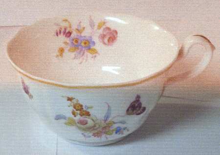 Y5900 Footed Cup