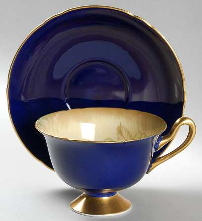 13781 Footed Cup & Saucer Set