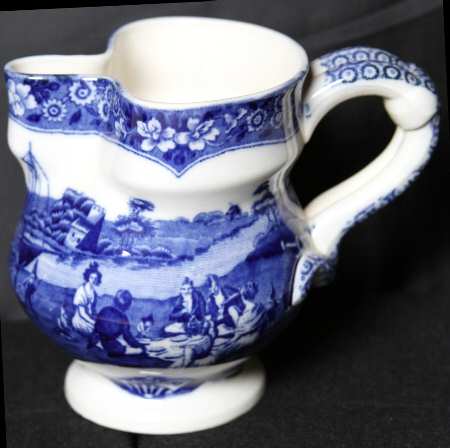 SP585 Creamer