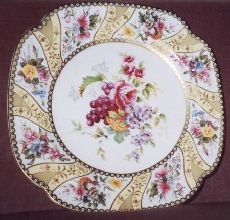 Cabinet Collection, The Dessert/Pie Plate