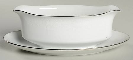 Empress Gravy Boat with Attached Underplate
