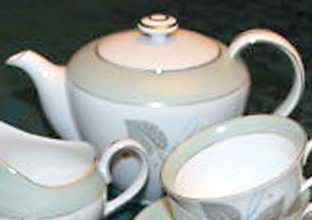 SON116 Teapot & Lid
