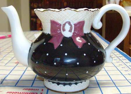 Claudette Mini Teapot No Lid
