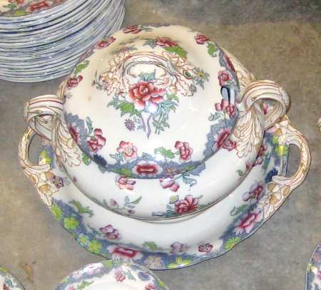 8036M Tureen & Lid w/Underplate