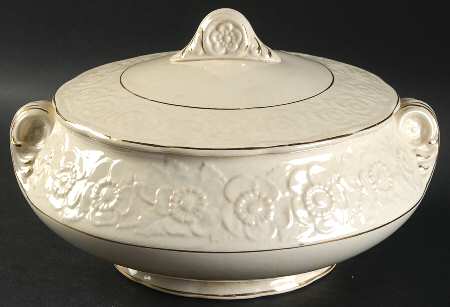 322-37 Round Covered Vegetable