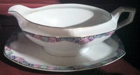 SCD131 Gravy Boat & Underplate