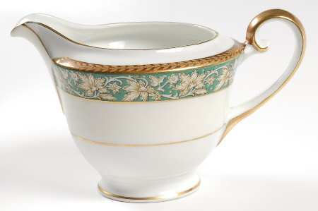 25110 Green Creamer