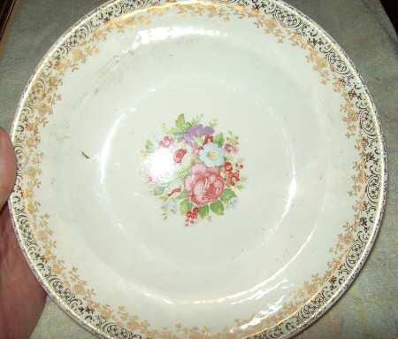 SLM382 9" Round Vegetable Bowl