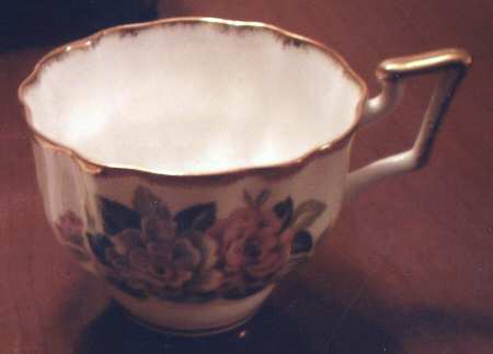 2727 Footed Cup