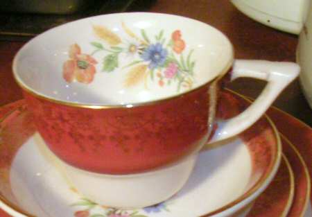 SLM384 Footed Cup