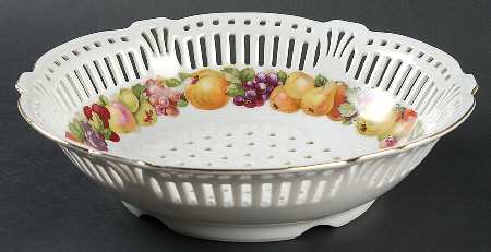 SWH62 Large Pierced Berry Bowl