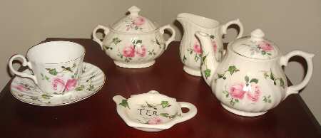 Ivy Rose Sugar Bowl & Lid