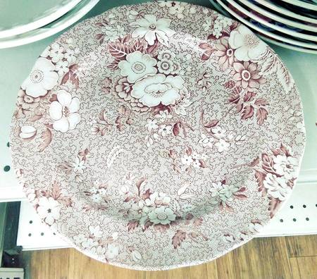Primula Red Dinner Plate