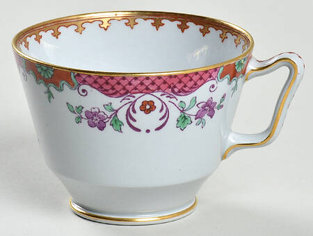 Y1880 Footed Cup