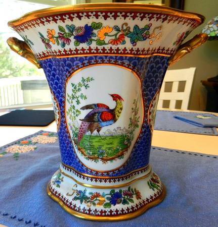 2-6422 8" Vase