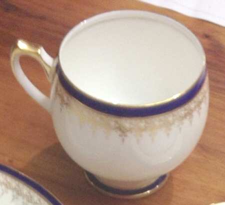 12615 Footed Cup
