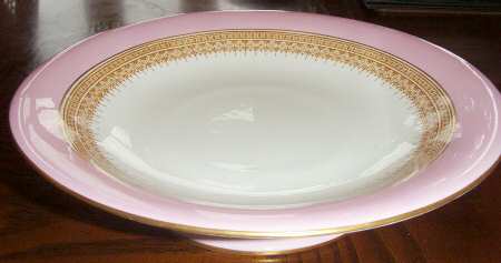 R2647 Footed Cake Plate
