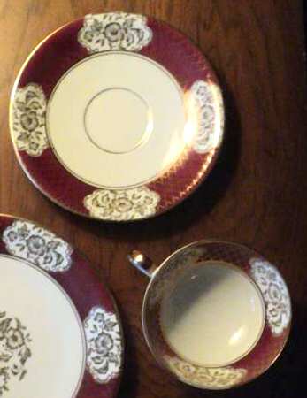 08264 Footed Cup & Saucer Set