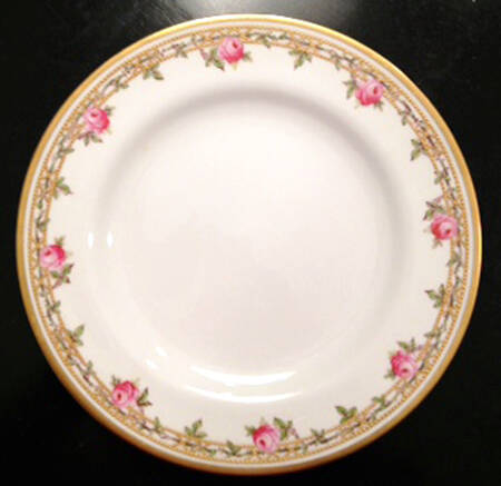 R3915 by Spode