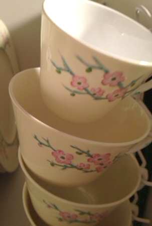 Geisha Pink Turquoise Footed Cup