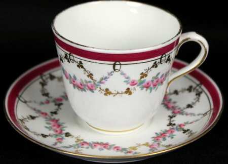D6303 Footed Cup & Saucer Set