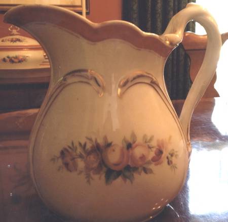 SP649 Creamer