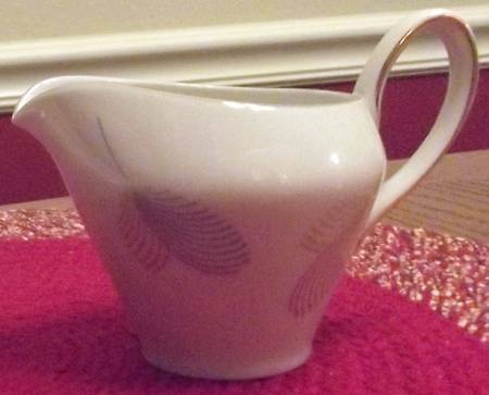 09485 Creamer