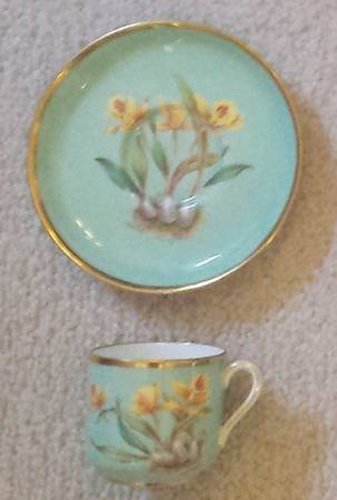 Y5627 Flat Demitasse Cup & Saucer Set