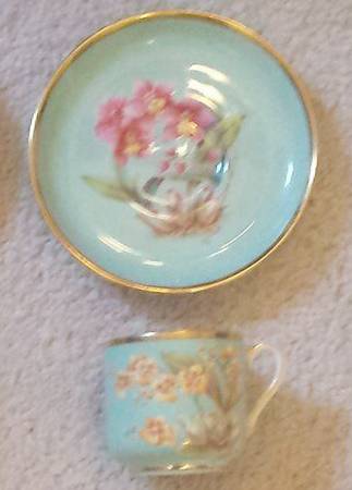 Y5627 Flat Demitasse Cup & Saucer Set