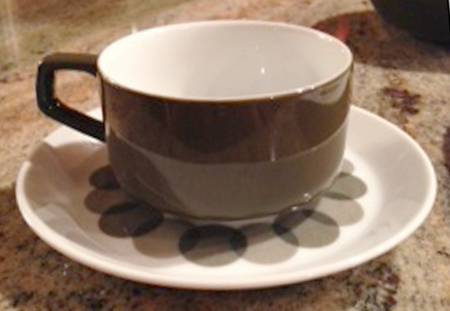 SEA5 Brown Flat Cup & Saucer Set