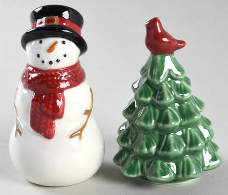 Yuletide Figural Salt & Pepper Set