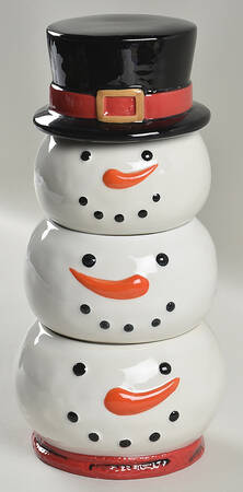 Yuletide (4 Piece) Figural Stacking Set (3 Bowls & Lid)