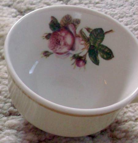 SY1152 Flat Cup