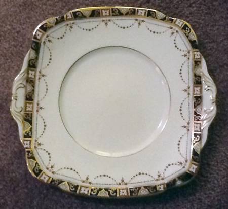 SDH13 Square Handled Cake Plate