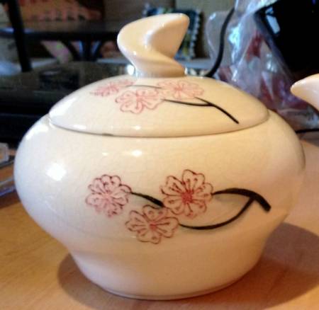 STT434 Sugar Bowl & Lid