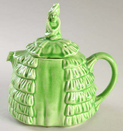 Ye Daintee Ladyee Teapot & Lid