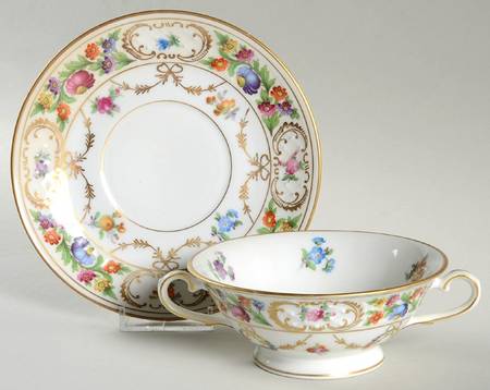 SCH729 Footed Cream Soup Bowl & Saucer Set