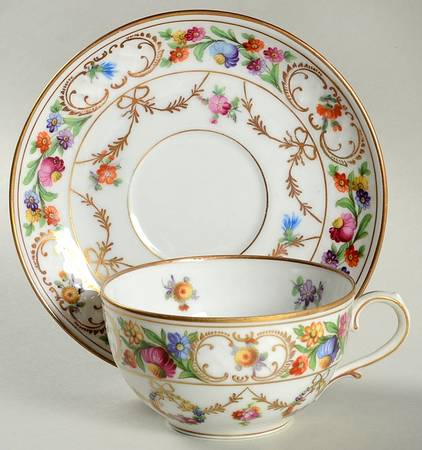 SCH729 Flat Cup & Saucer Set