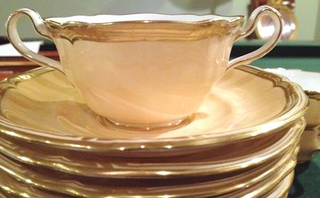 Y6171 Footed Bouillon Cup & Saucer