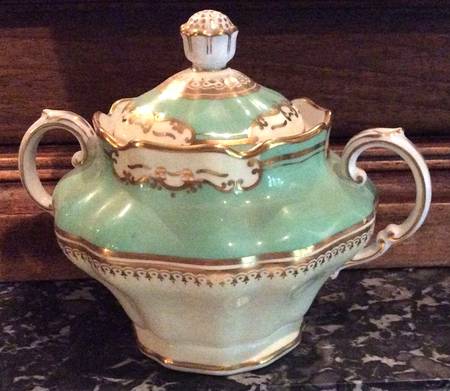Y5577E Sugar Bowl & Lid