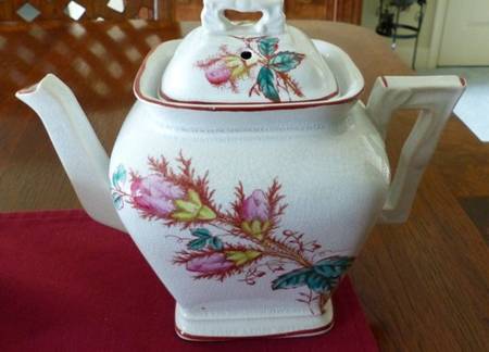 STB428 Teapot & Lid